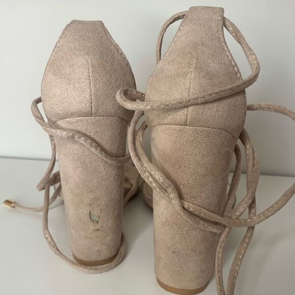 Nude Tie up block heels - Picture 3 of 6